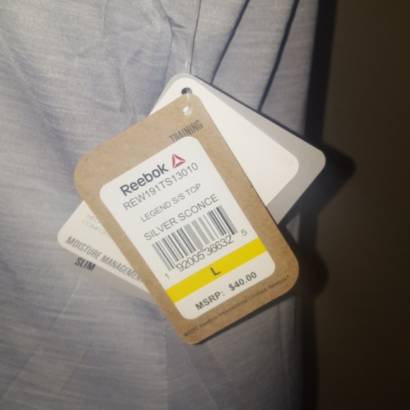 ❤HP❤️NWT Reebok Silver Sconce Cap-Sleeve Top❤ - Picture 9 of 11
